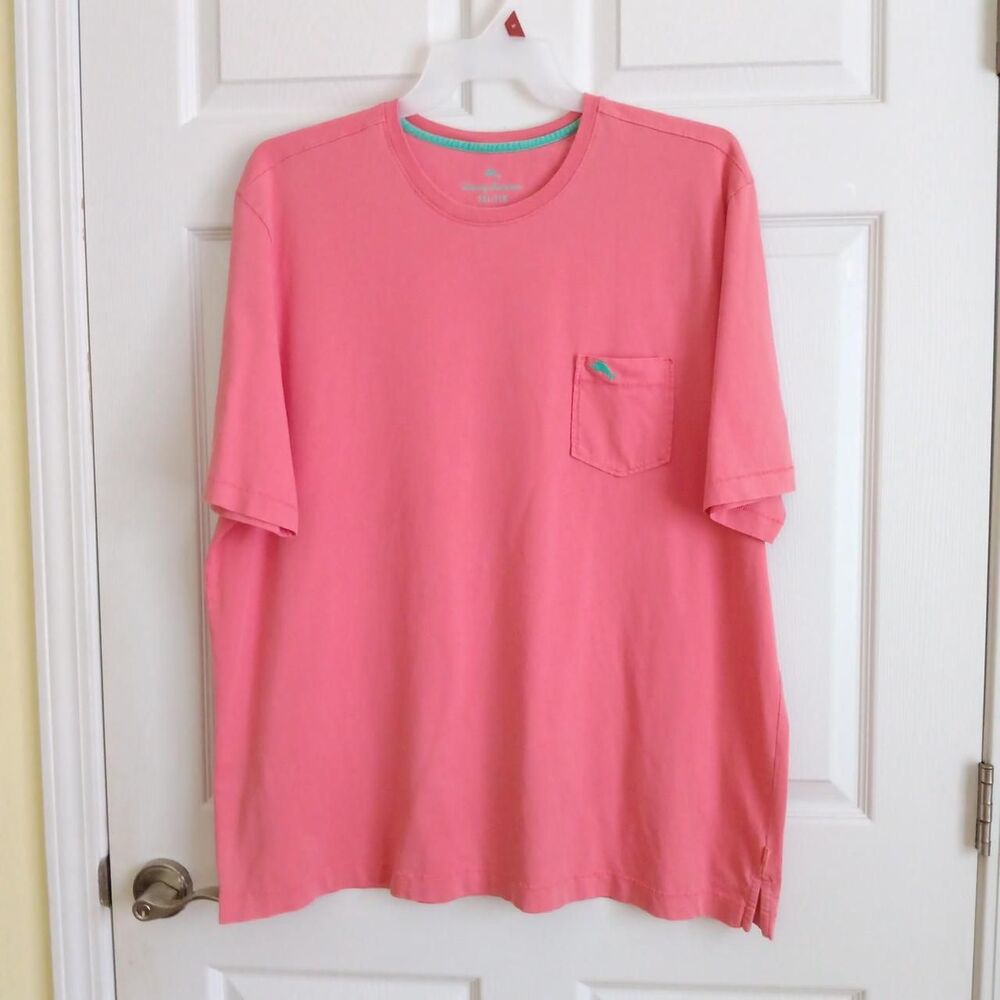 Tommy Bahama Men's XXL Pocket Tee